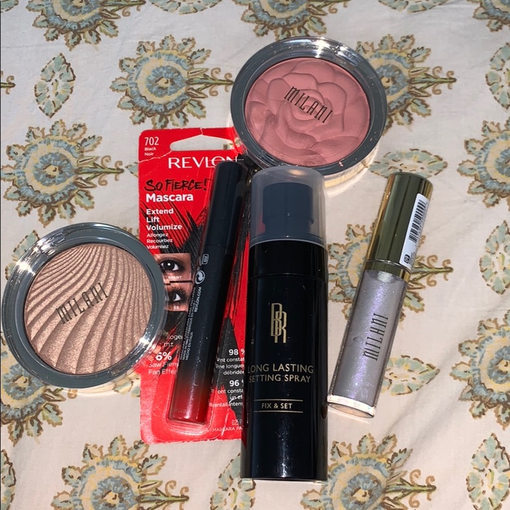 Makeup bundle